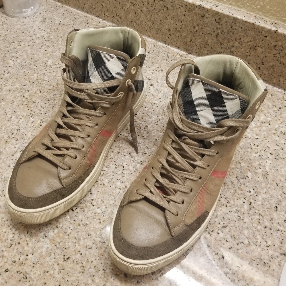 Burberry nova check high tops